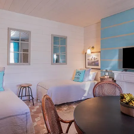 호텔 La Marine De Loire & 몽소로