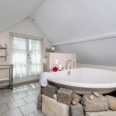 Hotel La Marine De Loire &