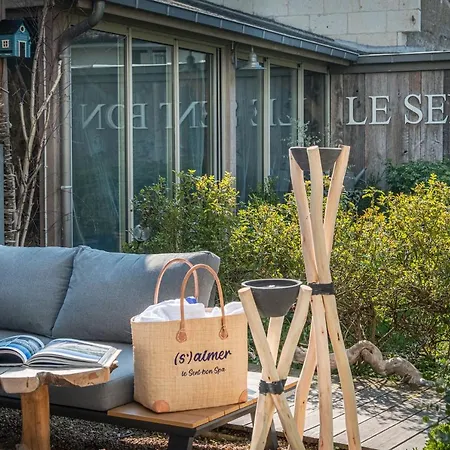 Hotel La Marine De Loire & 4*