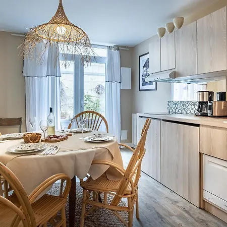 호텔 La Marine De Loire &