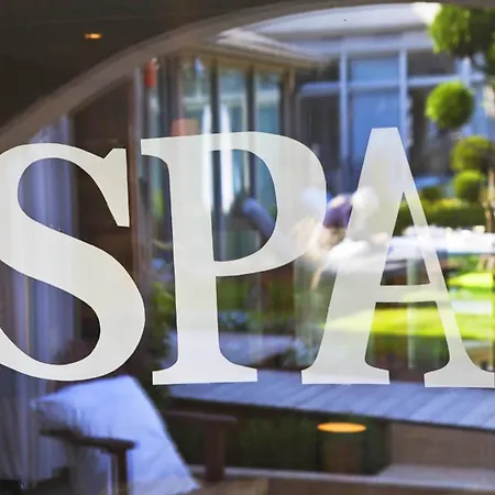 호텔 La Marine De Loire & 몽소로