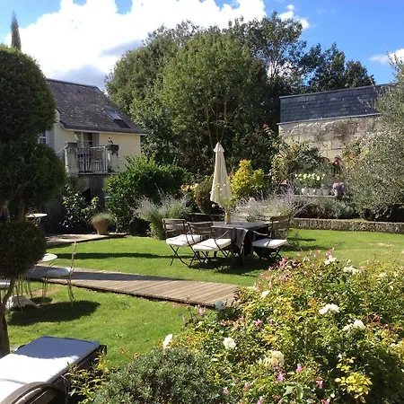 La Marine De Loire & מלון מונסורו