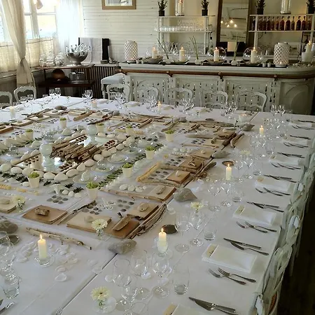 La Marine De Loire & 호텔 4*