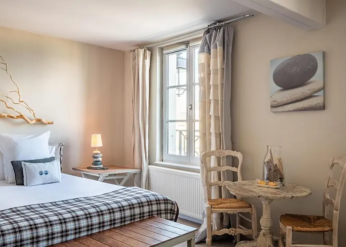 La Marine De Loire &