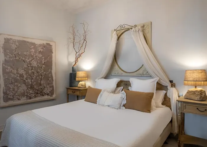 La Marine De Loire & Hotel