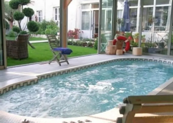 La Marine De Loire & Hotel Montsoreau