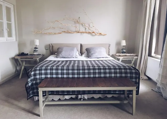 Hotel La Marine De Loire &