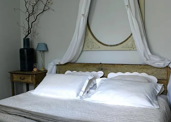 Hotel La Marine De Loire & 4*